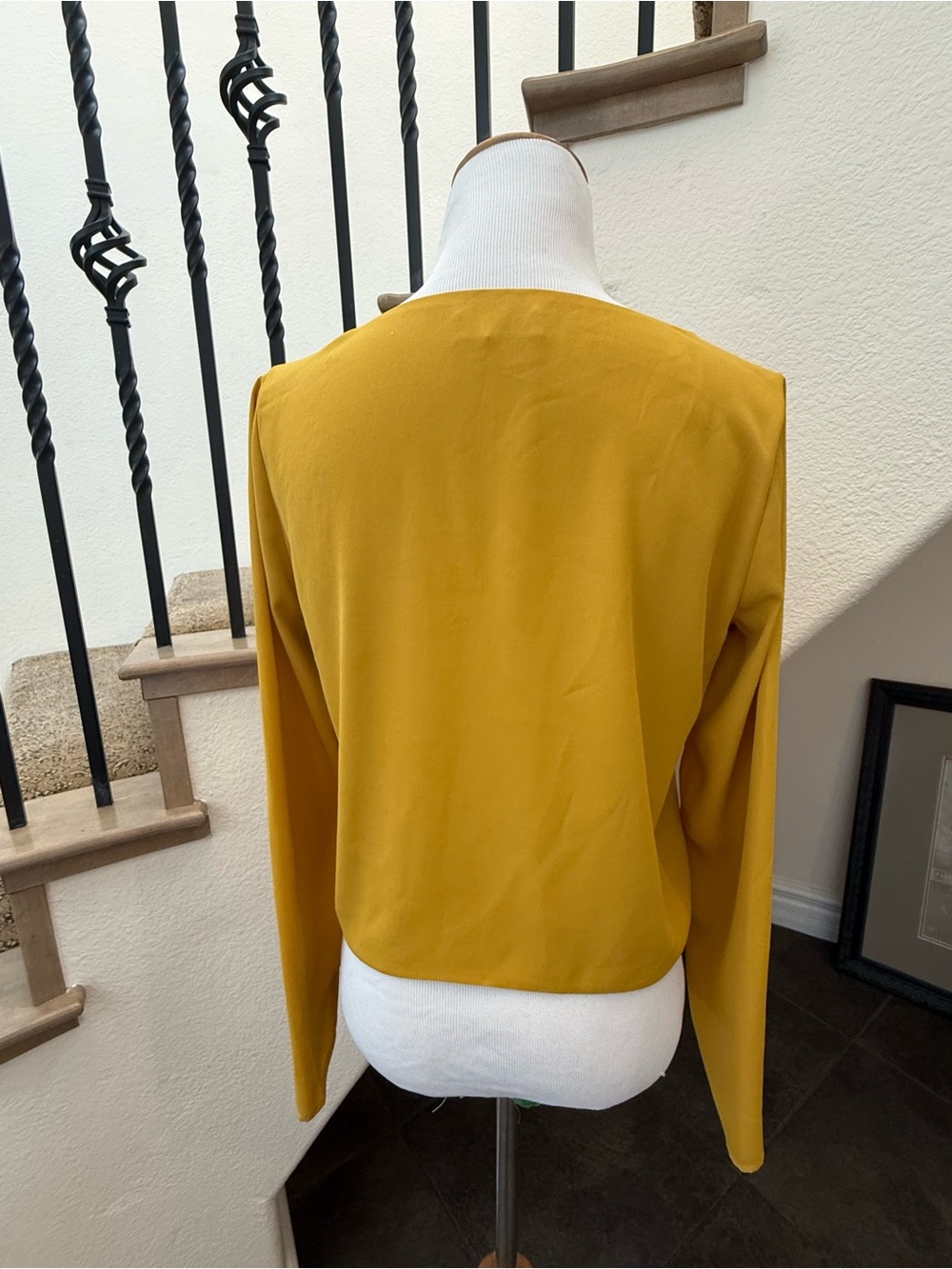 Babaton Mustard Yellow Long Sleeve V Neck Top XS Chic Minimalist Blouse - Picture 6 of 10